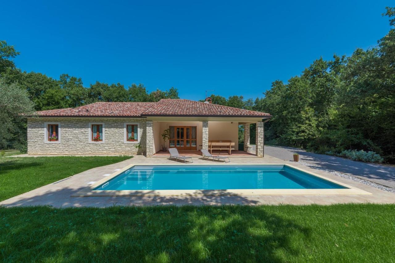 Villa Mirabella Umag Exterior photo